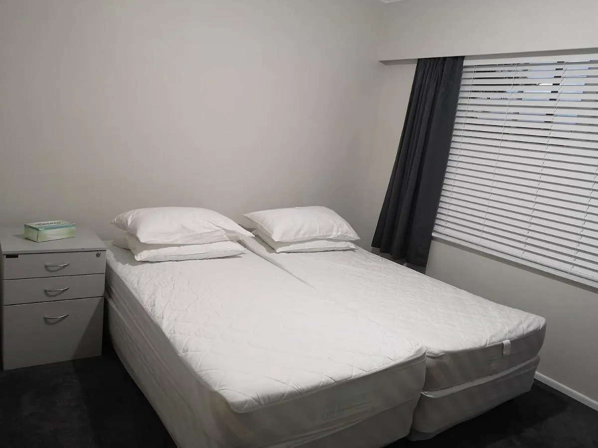Cheerful 4 Bedroom Holiday Home Rotorua New Zealand